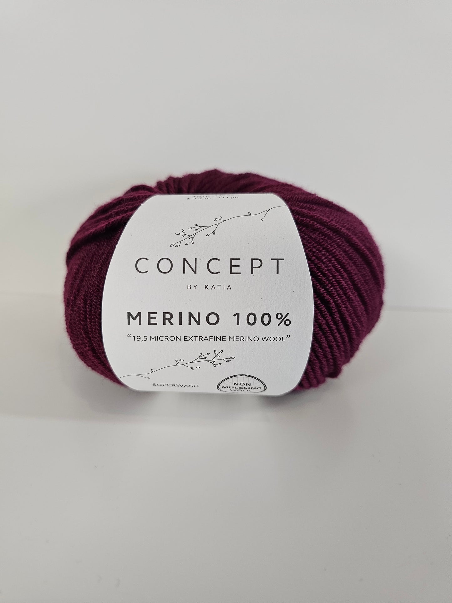 Burgundy red 25 Merino 100%